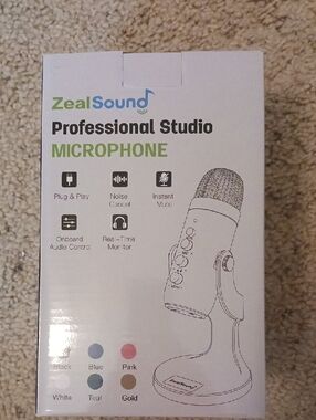 Professional Studio Microphone - White